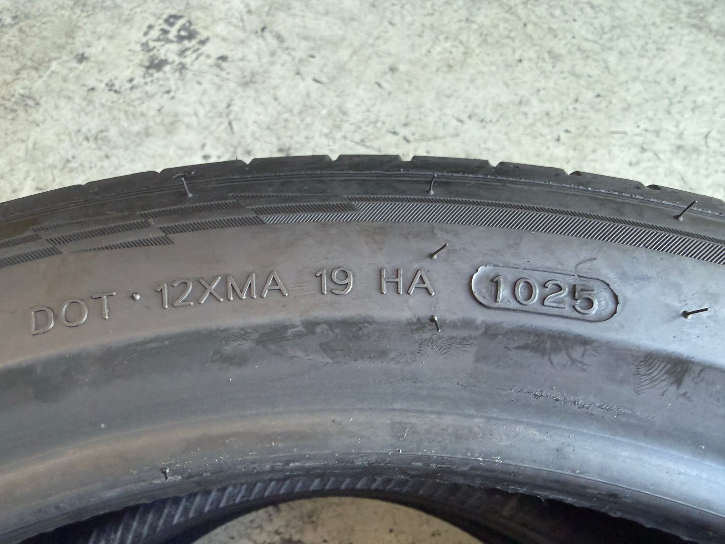 Usato: 2 Pneumatici Hankook Ventus S1 Evo SUV 235/45R20 100V XL Estivi 90% residui DOT 2025