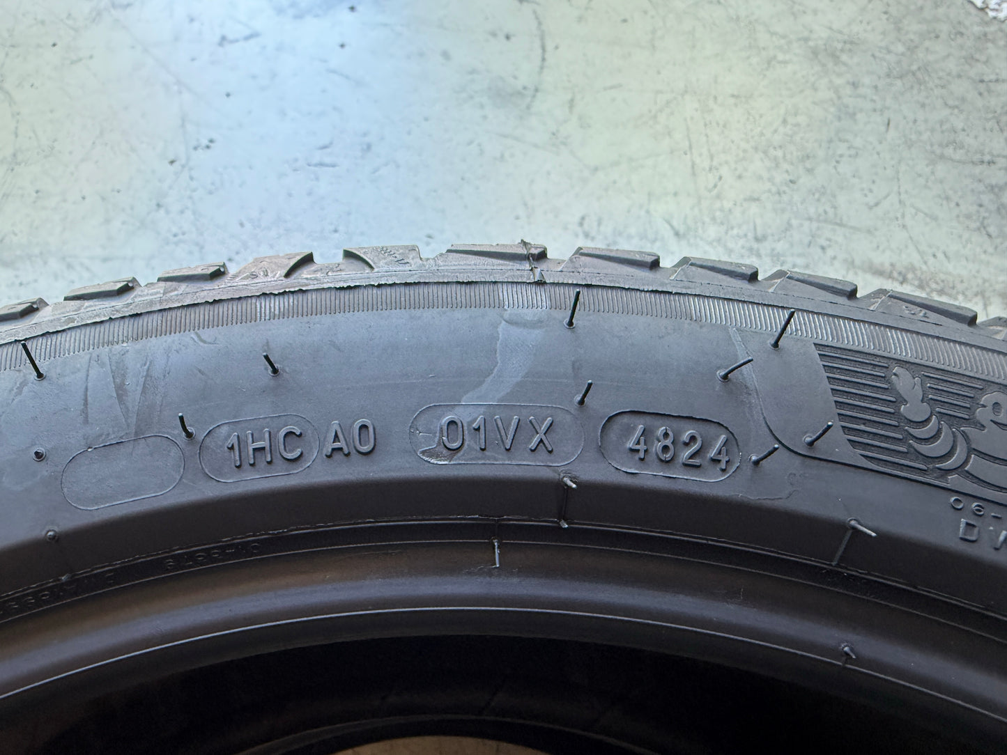Usato: 2 Pneumatici Michelin CrossClimate 2 SUV 235/45R20 100H XL VOL 90% residui