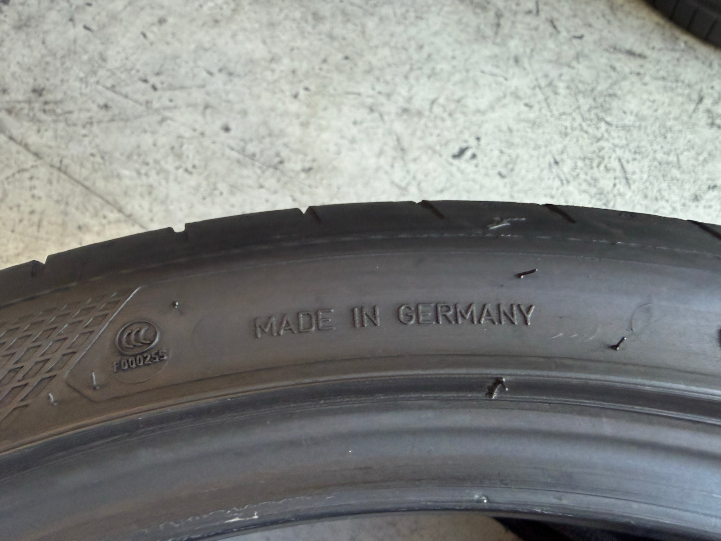 Usato: 2 Pneumatici Goodyear Eagle F1 SuperSport 255/35R20 97Y NA0 XL Estivi 85% residui