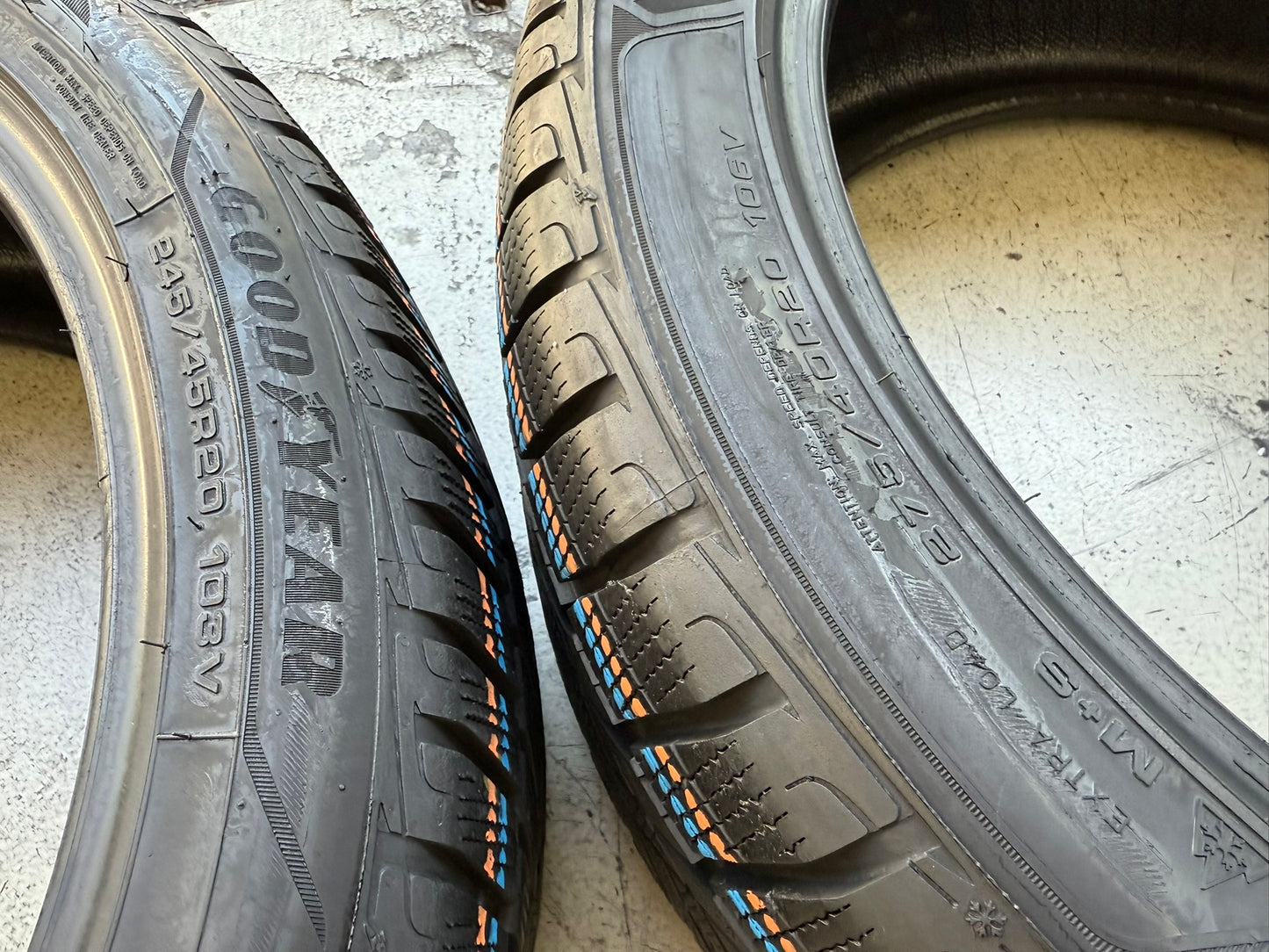 Usato: 4 Gomme 245/45R20 103V XL + 275/40R20 106V XL Goodyear Invernale 90-95% residui