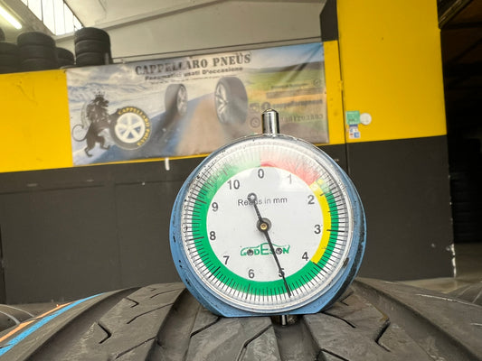 Usato: 4 Gomme 215/60R17 96H Continental estive 85% residui