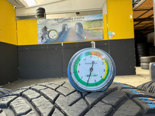 Usato: 4 Gomme 235/55R18 104H XL Pirelli Invernale 85% residui