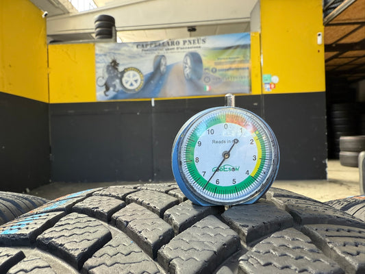 Usato: 4 Gomme 225/55R19 99V Bridgestone Invernale 90% residui