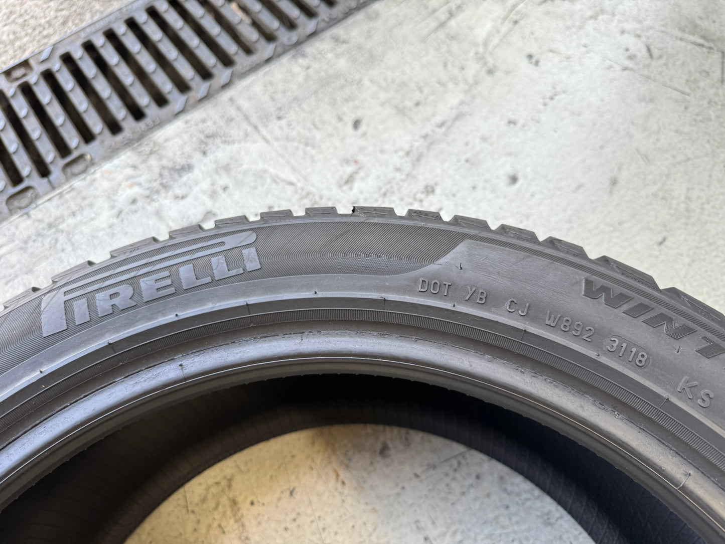 Usato: 4 Gomme 225/45R17 91H Pirelli Invernale 80% residui