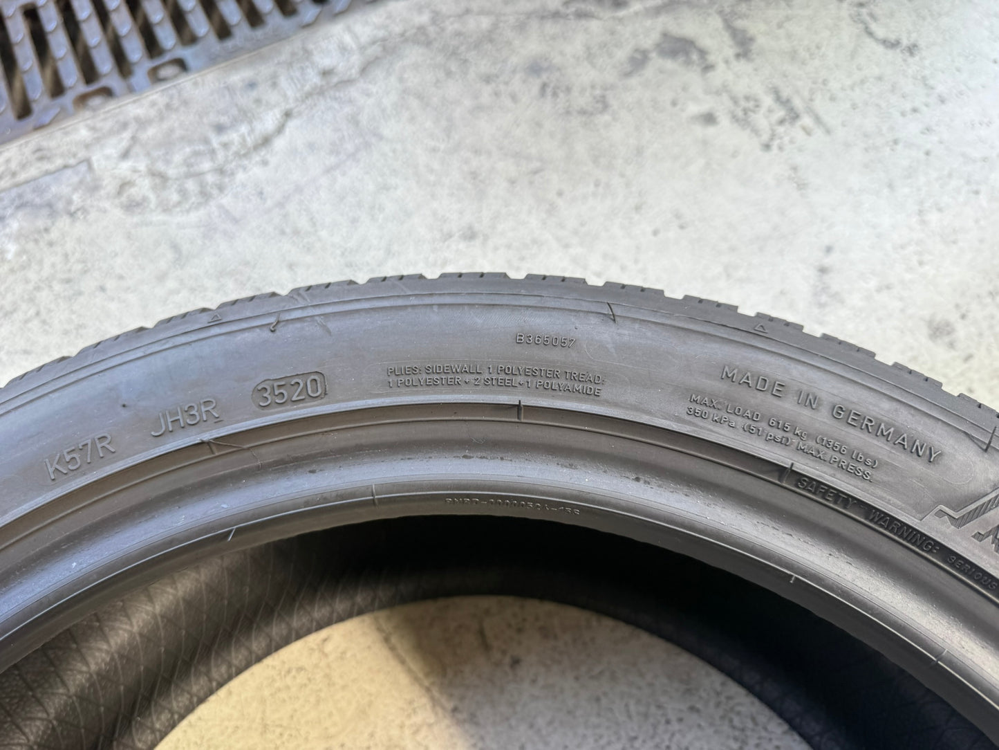Usato: 4 Gomme 225/45R17 91H Dunlop Invernale 90% residui