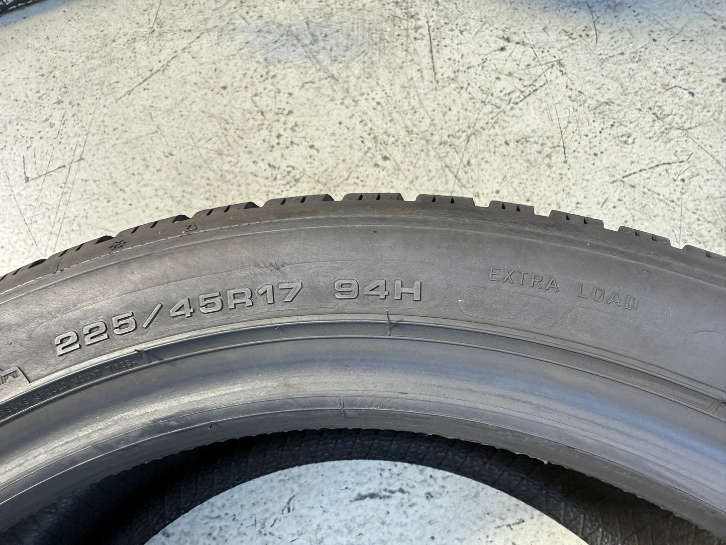 Usato: 4 Gomme 225/45R17 94H XL Dunlop Invernale 85-95% residui