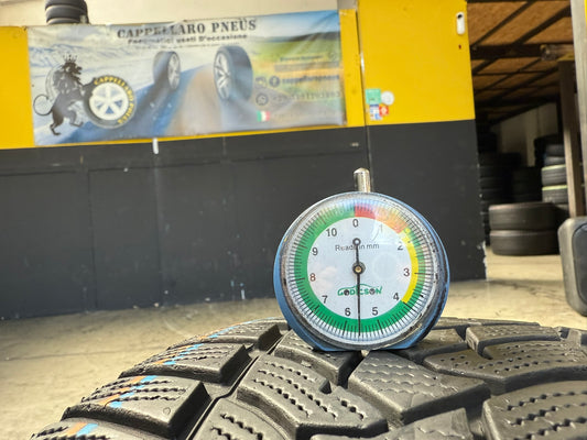 Usato: 1 Gomma 225/45R17 91H Dunlop Invernale 80% residui