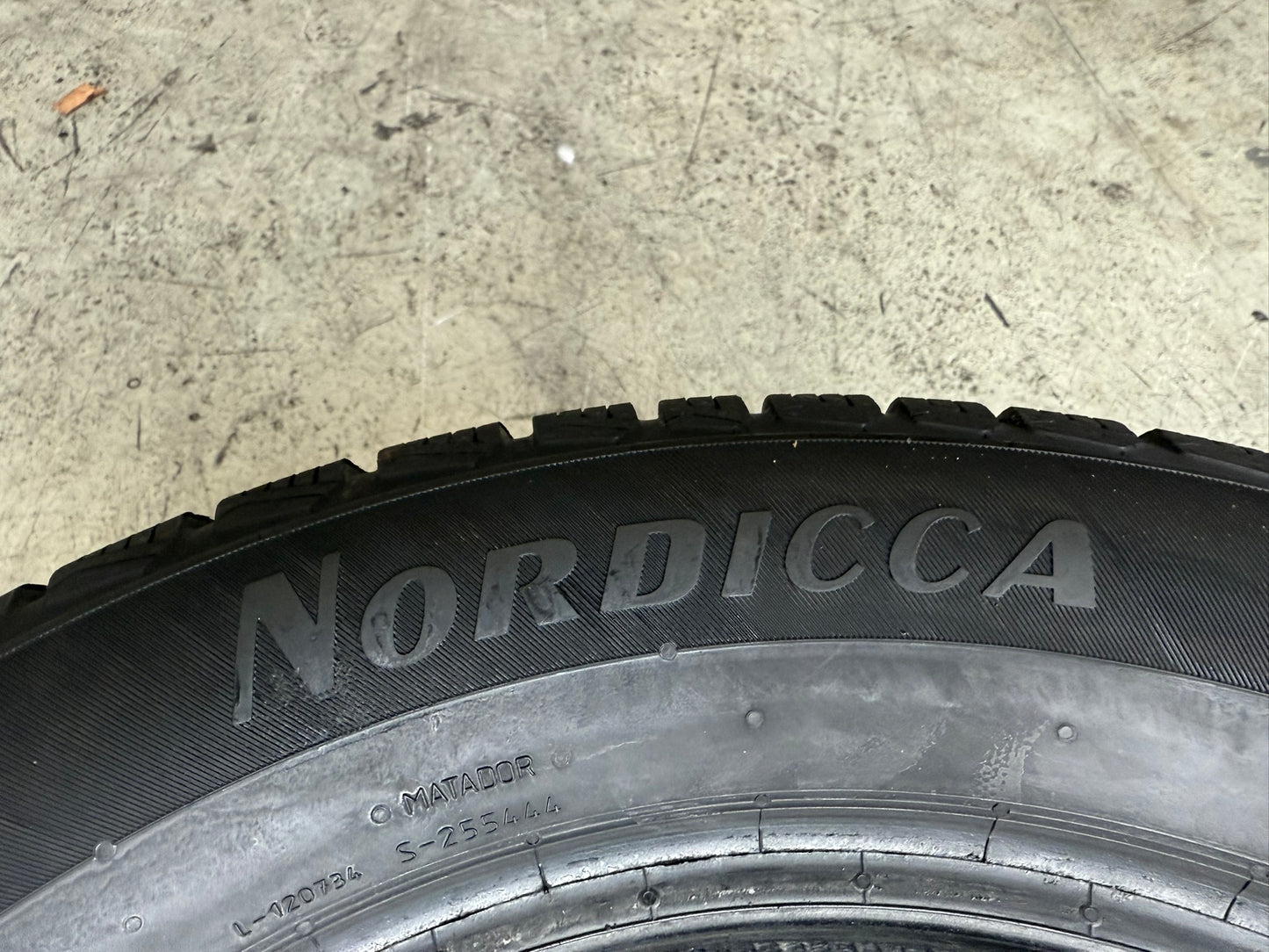 Usato: 2 Gomme 205/60R16 96H XL Matador Invernali 95% residui