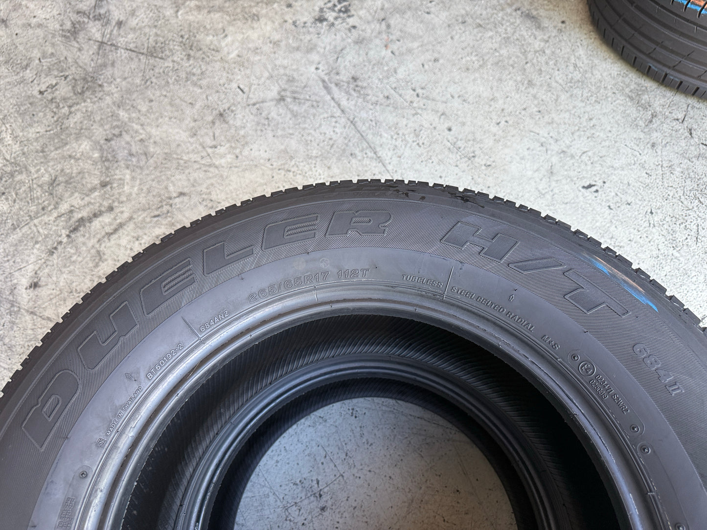 Usato: 2 Pneumatici Bridgestone Dueler H/T 684 II 265/65R17 112T Estivi 80% residui