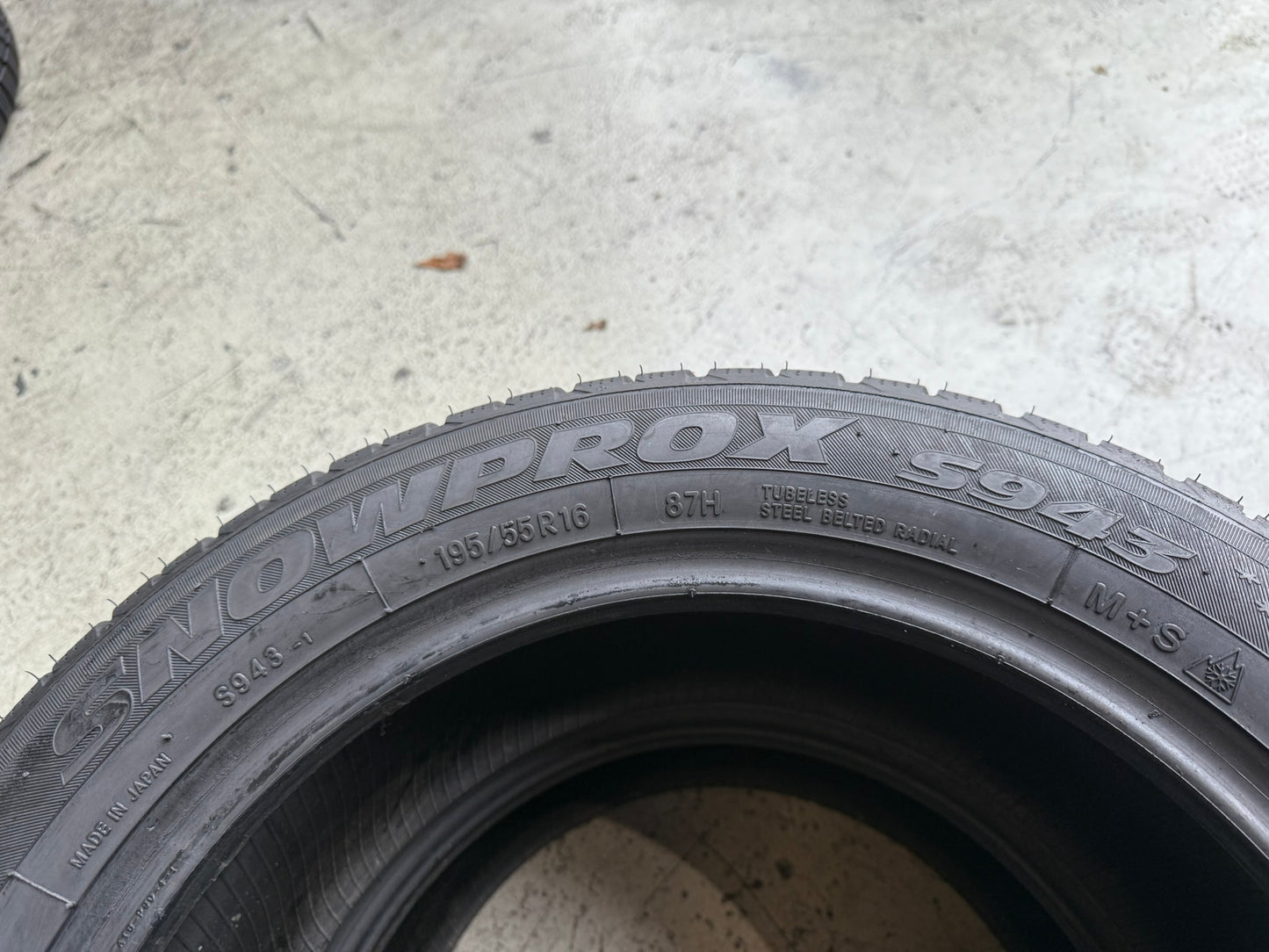 Usato: 2 Gomme 195/55R16 87H Toyo Invernali 99% residui