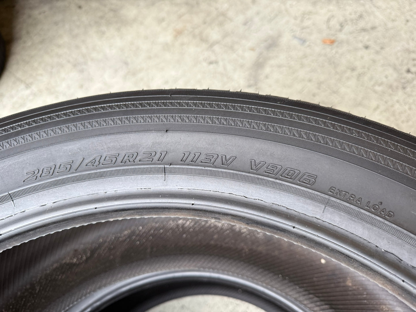 Nuovo: 2 Gomme 285/45R21 113V XL Yokohama Invernali
