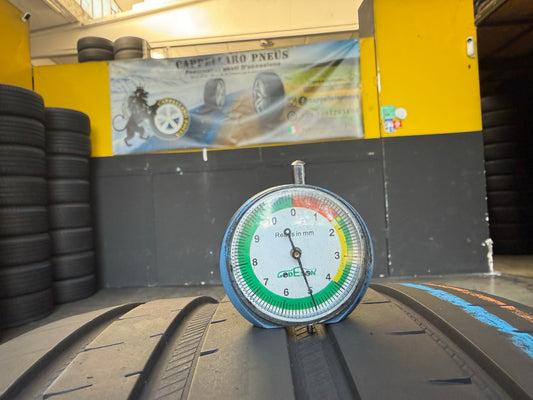 Usato: 2 Pneumatici Goodyear Eagle F1 Asymmetric 5 245/35R19 93Y XL Estivi 80% residui