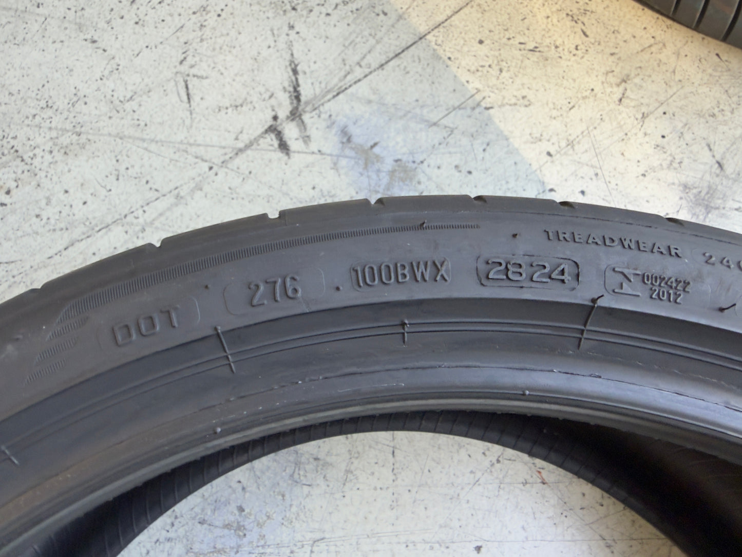 Usato: 4 Pneumatici Bridgestone Potenza S005 235/35R19 91Y XL Estivi 85% residui