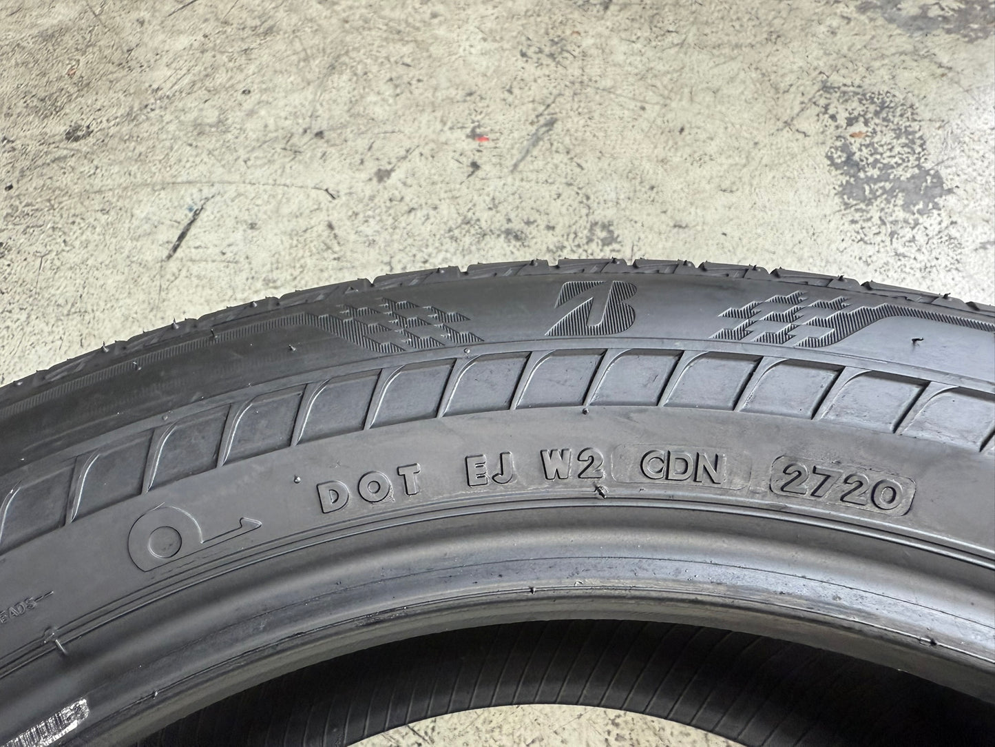 Nuovi/Demo: 4 Gomme 245/50R19 101W Runflat Bridgestone Estive