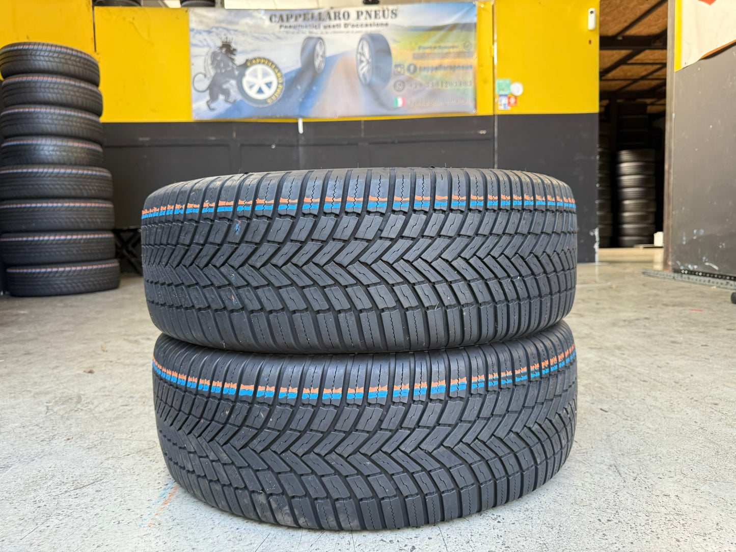 Usato: 2 Gomme 225/60R18 104V XL Bridgestone 4 Stagioni 90% residui