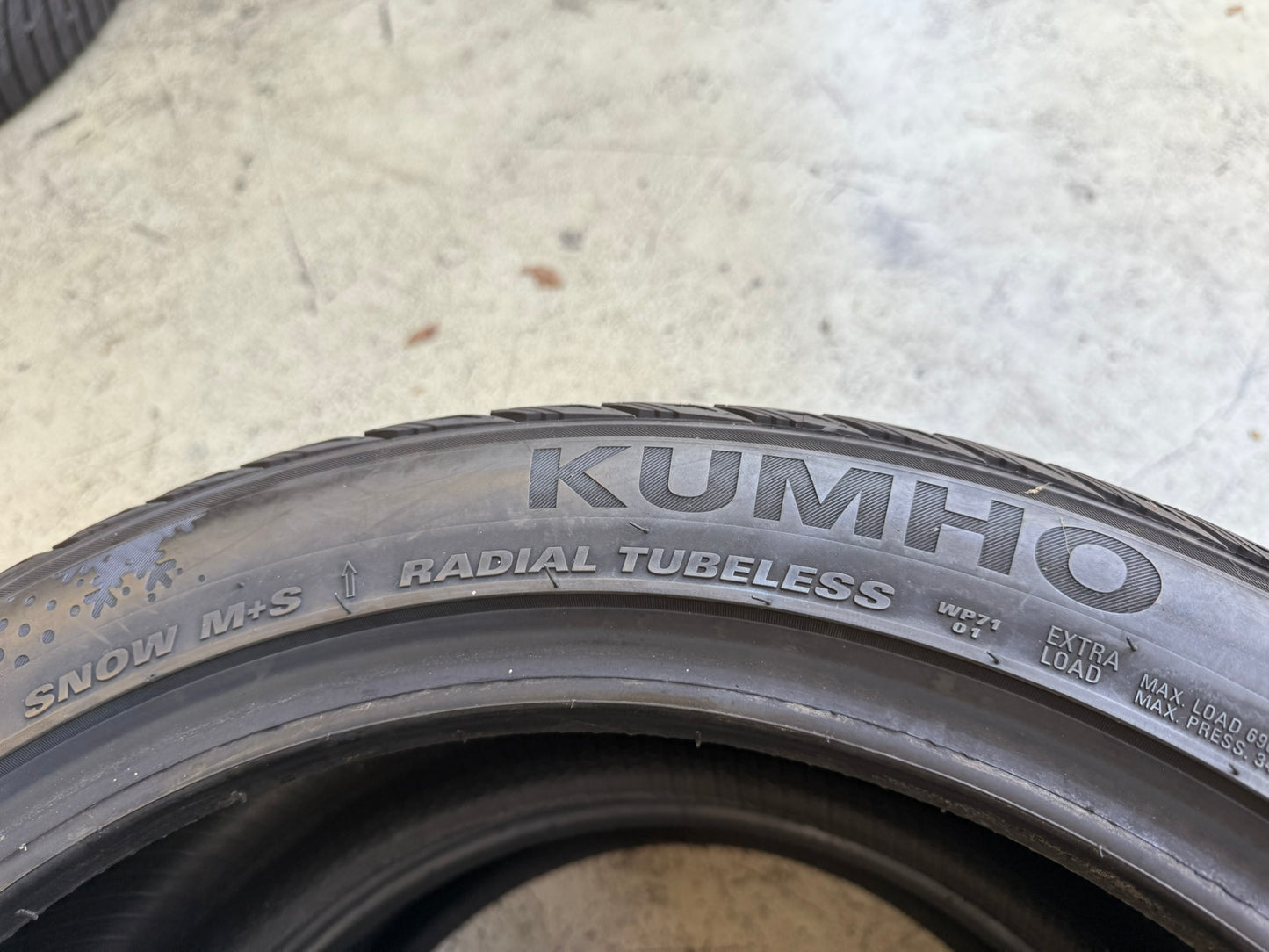 Usato: 2 Gomme 225/45R18 95V XL Kumho 4 Stagioni 99% residui