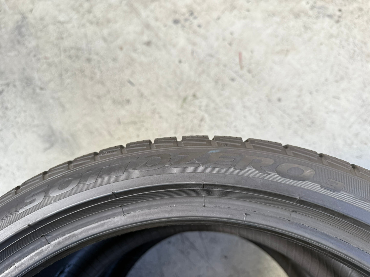 Usato: 2 Gomme 315/30R21 105V XL Pirelli Invernali 80% residui