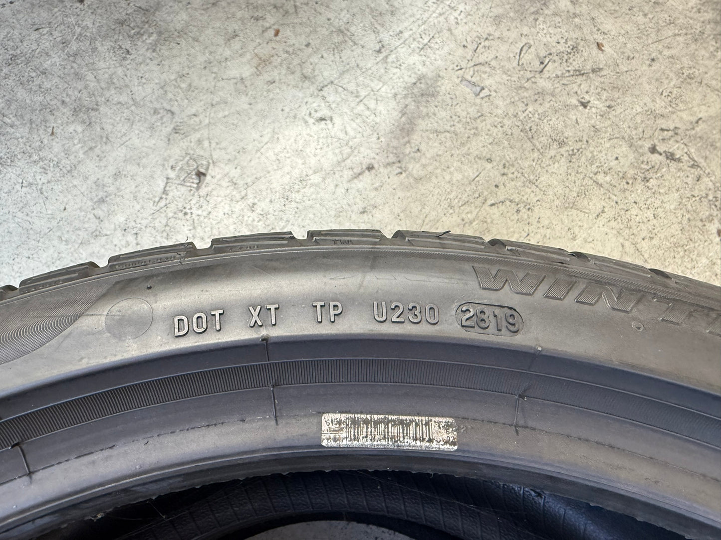 Usato: 2 Gomme 315/30R21 105V XL Pirelli Invernali 80% residui