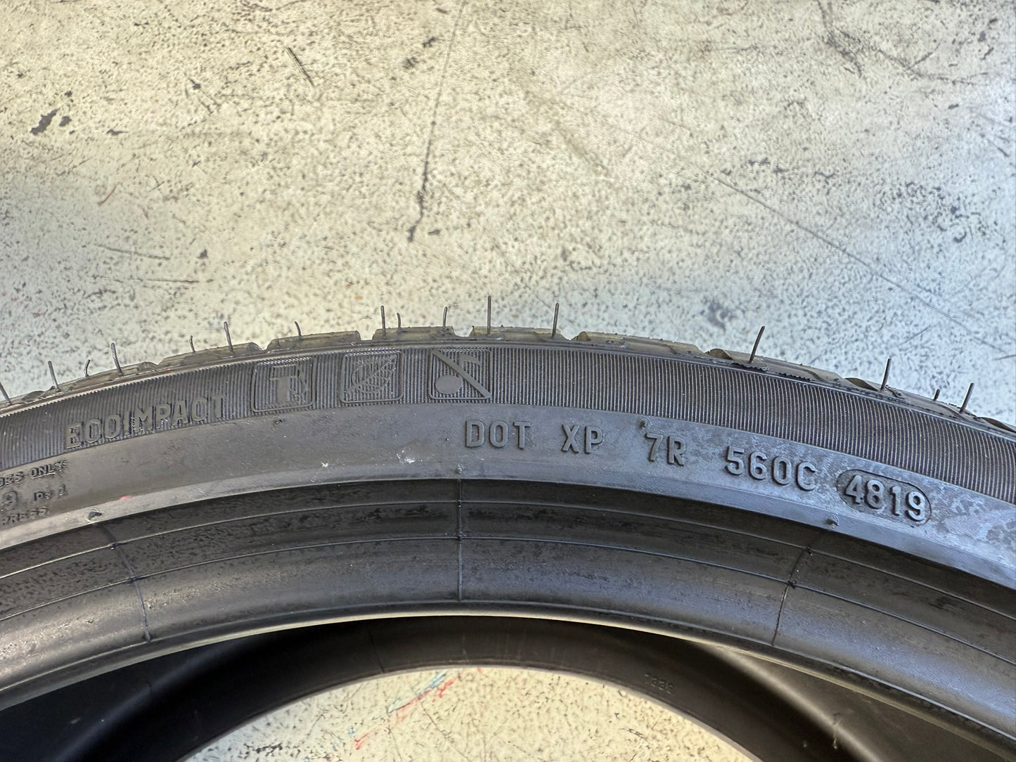 Usato: 4 Gomme 285/35R22 106V + 315/30R22 107V XL Pirelli Invernali 95% residui