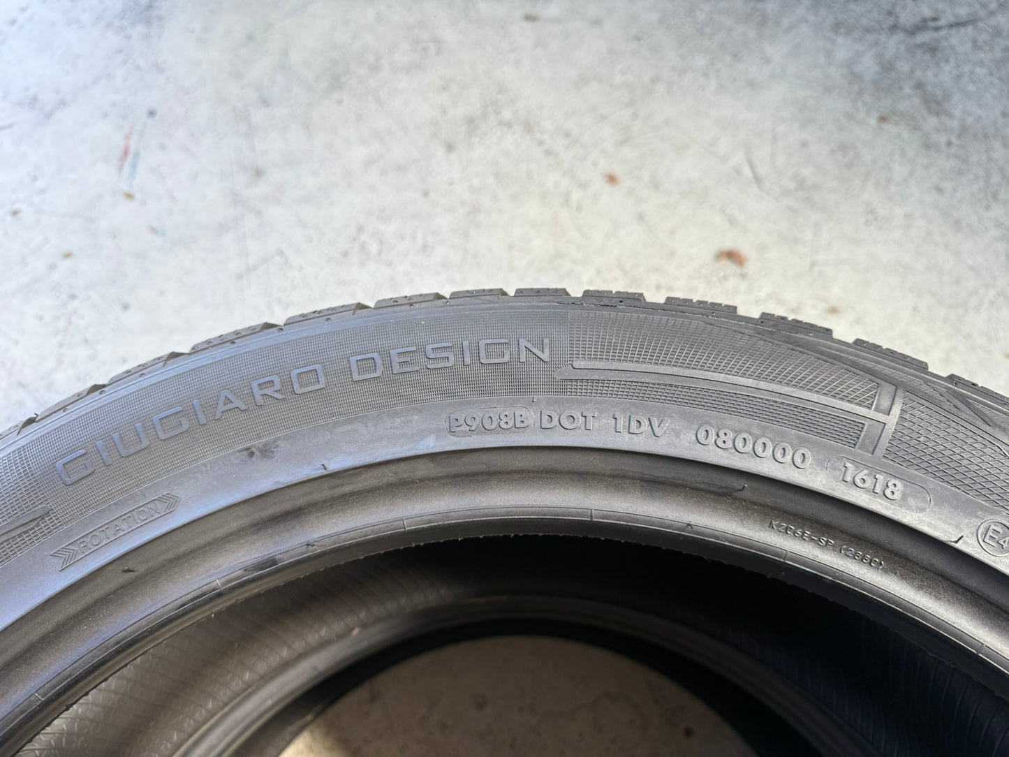 Usato: 2 Gomme 245/45R20 103V XL Vredestein Invernali 90% residui