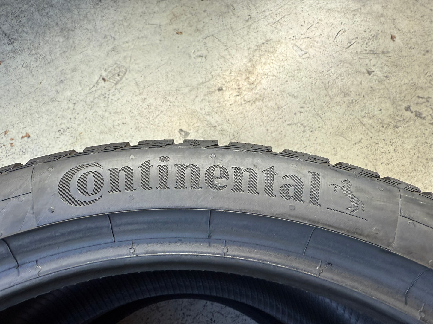 Usato: 2 Gomme 295/30R20 101W XL Continental Invernali 80% residui
