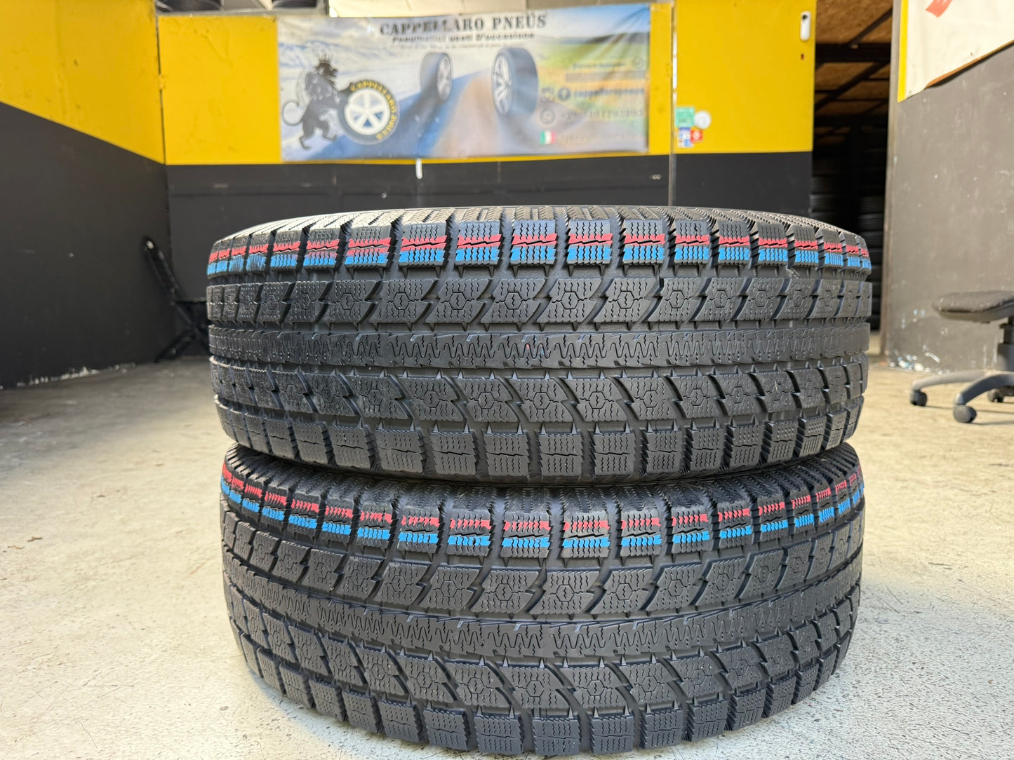 Usato: 2 Gomme 255/70R18 113Q Toyo Invernali 95% residui