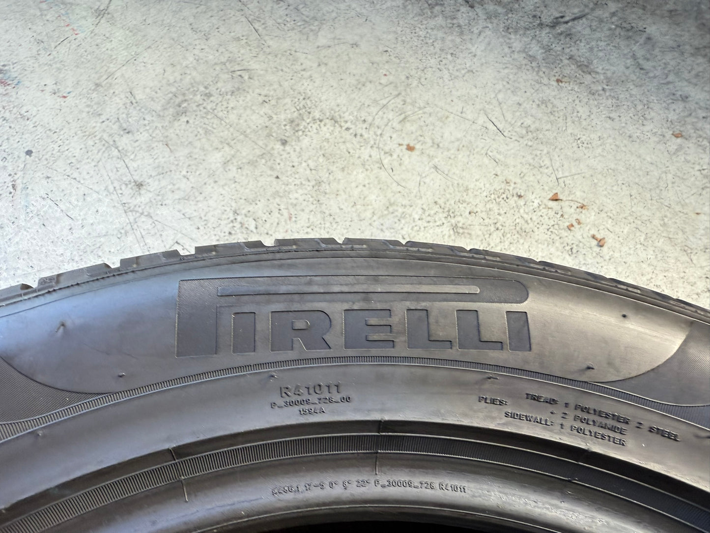 Usato: 2 Gomme 235/50R19 103H XL Pirelli Invernali 80% residui