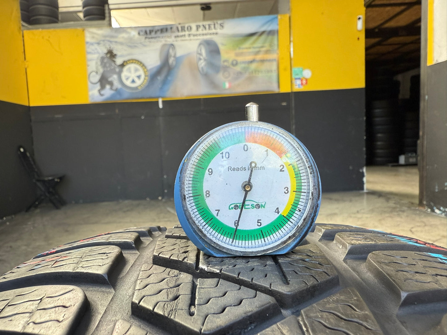 Usato: 2 Gomme 235/45R19 99V XL Pirelli Invernali 85% residui