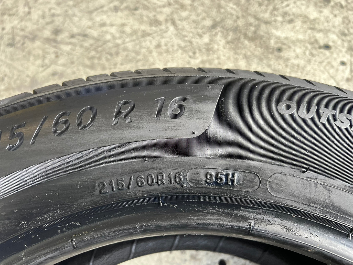 Usato: 4 Gomme 215/60R16 95H Michelin Estive 85% residui