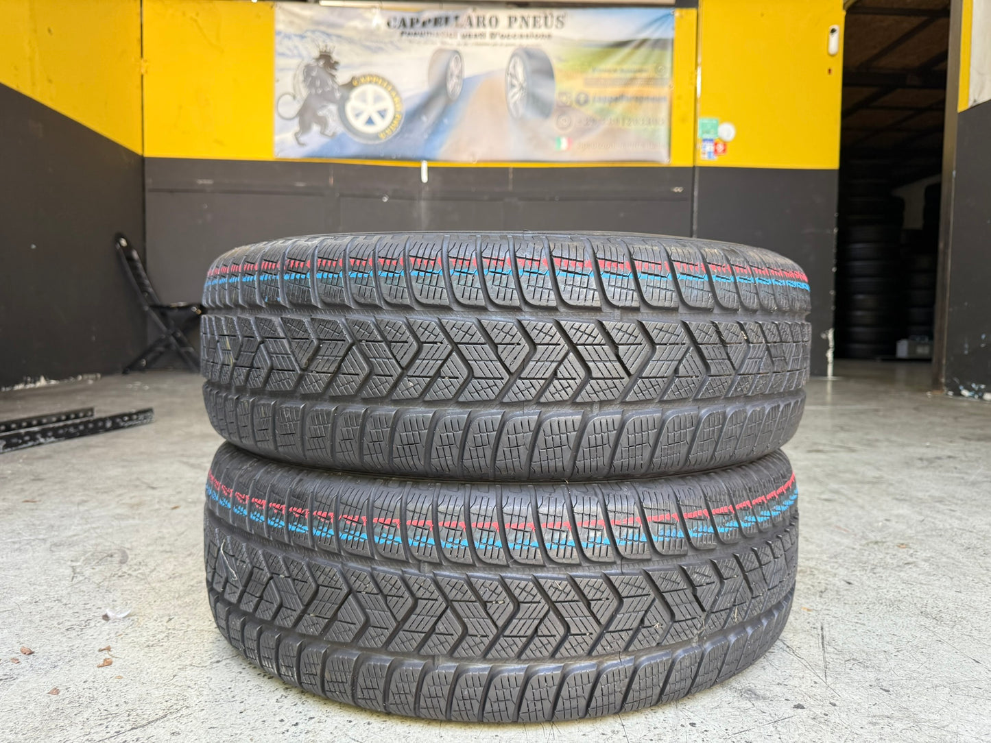 Usato: 2 Gomme 215/65R17 99H Pirelli Invernali 90% residui