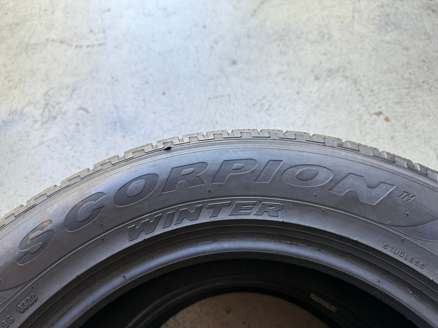 Usato: 2 Gomme 215/65R17 99H Pirelli Invernali 90% residui