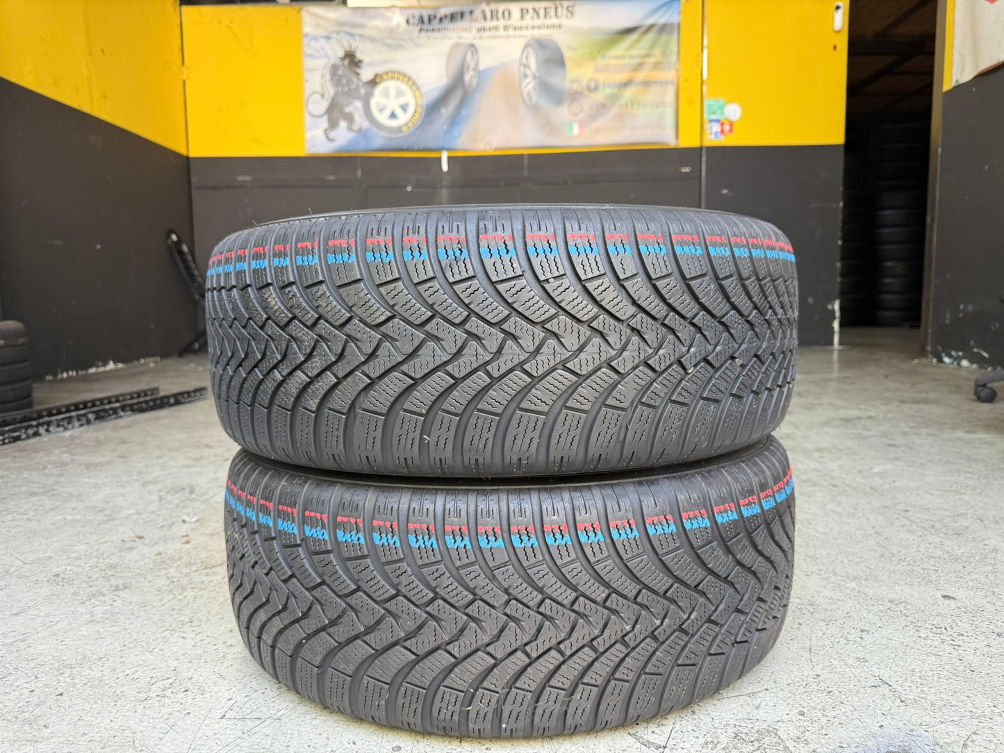 Usato: 2 Gomme 225/55R17 97H Falken Runflat Invernali 90% residui