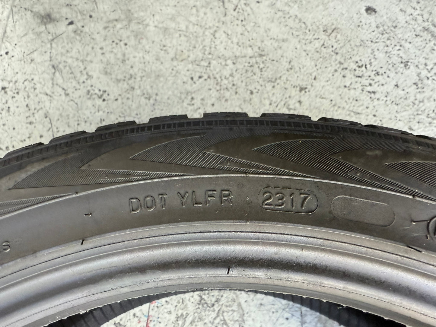 Usato: 4 Gomme 225/45R18 95V XL Nokian Invernali 95% residui