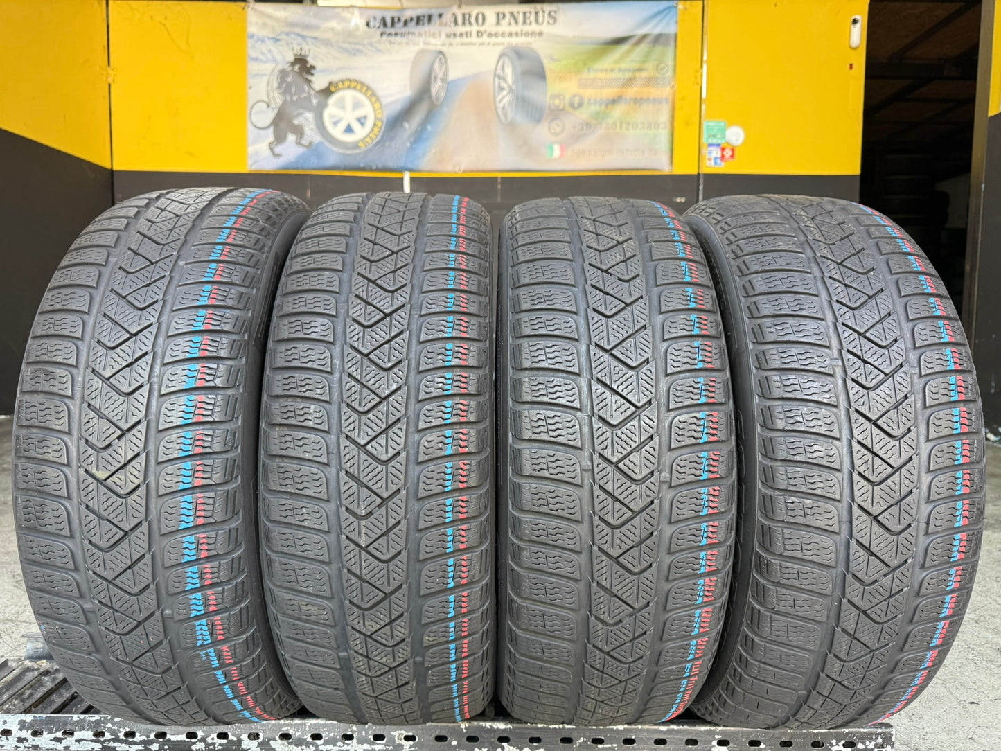 Usato: 4 Gomme 215/55R17 94H Pirelli Invernali 80% residui