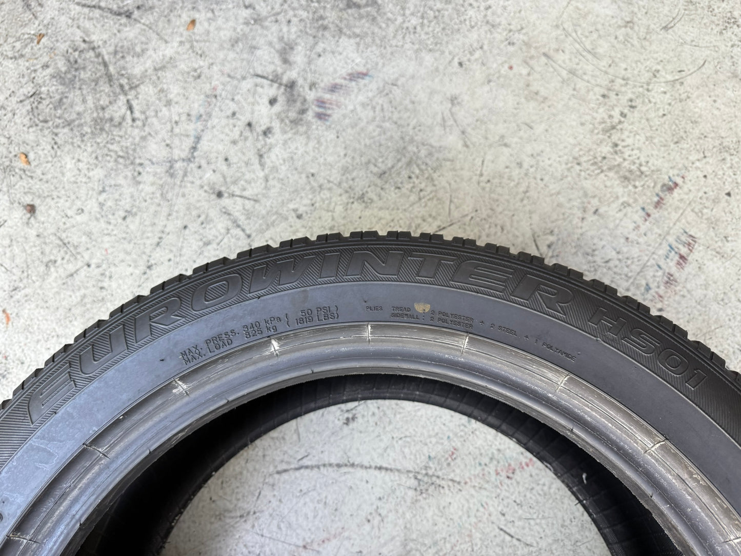 Usato: 4 Gomme 235/50R18 101V XL Falken Invernali 80% residui