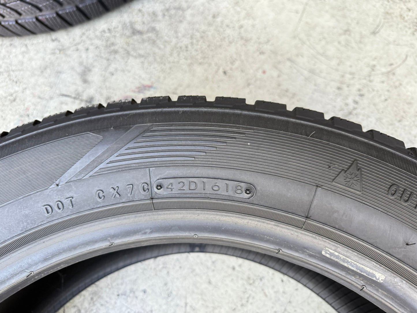Usato: 4 Gomme 235/55R18 104H XL Toyo Invernali 90% residui