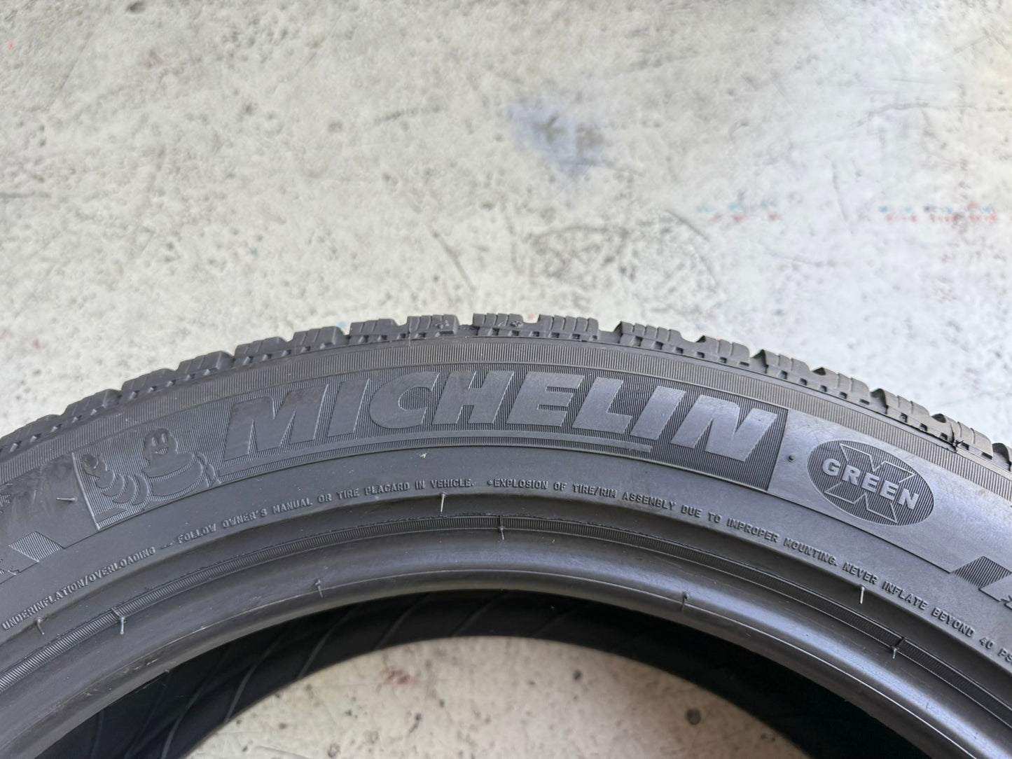 Usato: 4 Gomme 225/50R18 99V XL Michelin Invernali 85% residui