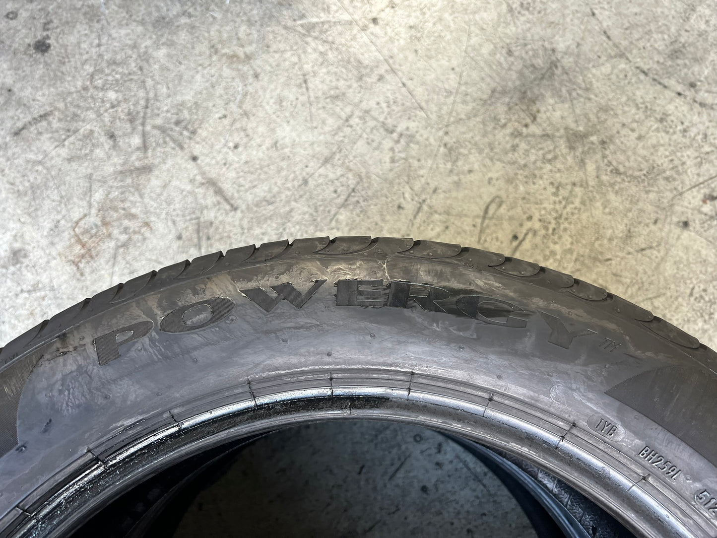 Usato: 2 Gomme 215/55R18 99V XL Pirelli Estive 85% residui