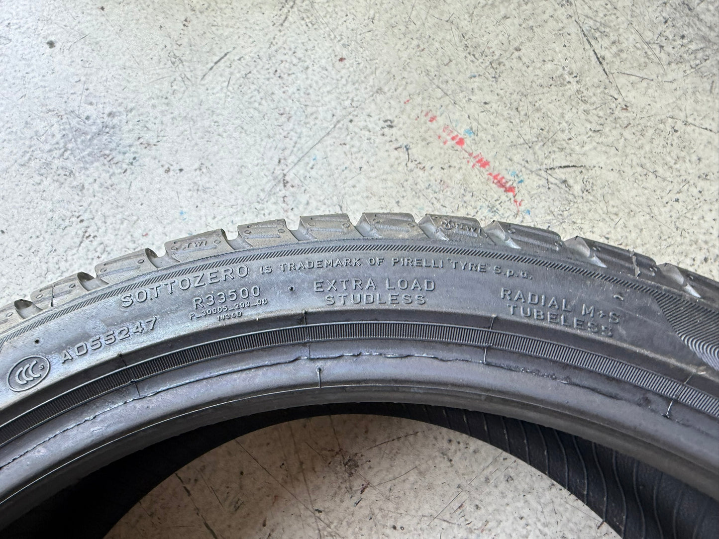Usato: 4 Gomme 205/40R17 84H XL Pirelli Invernali 70% residui