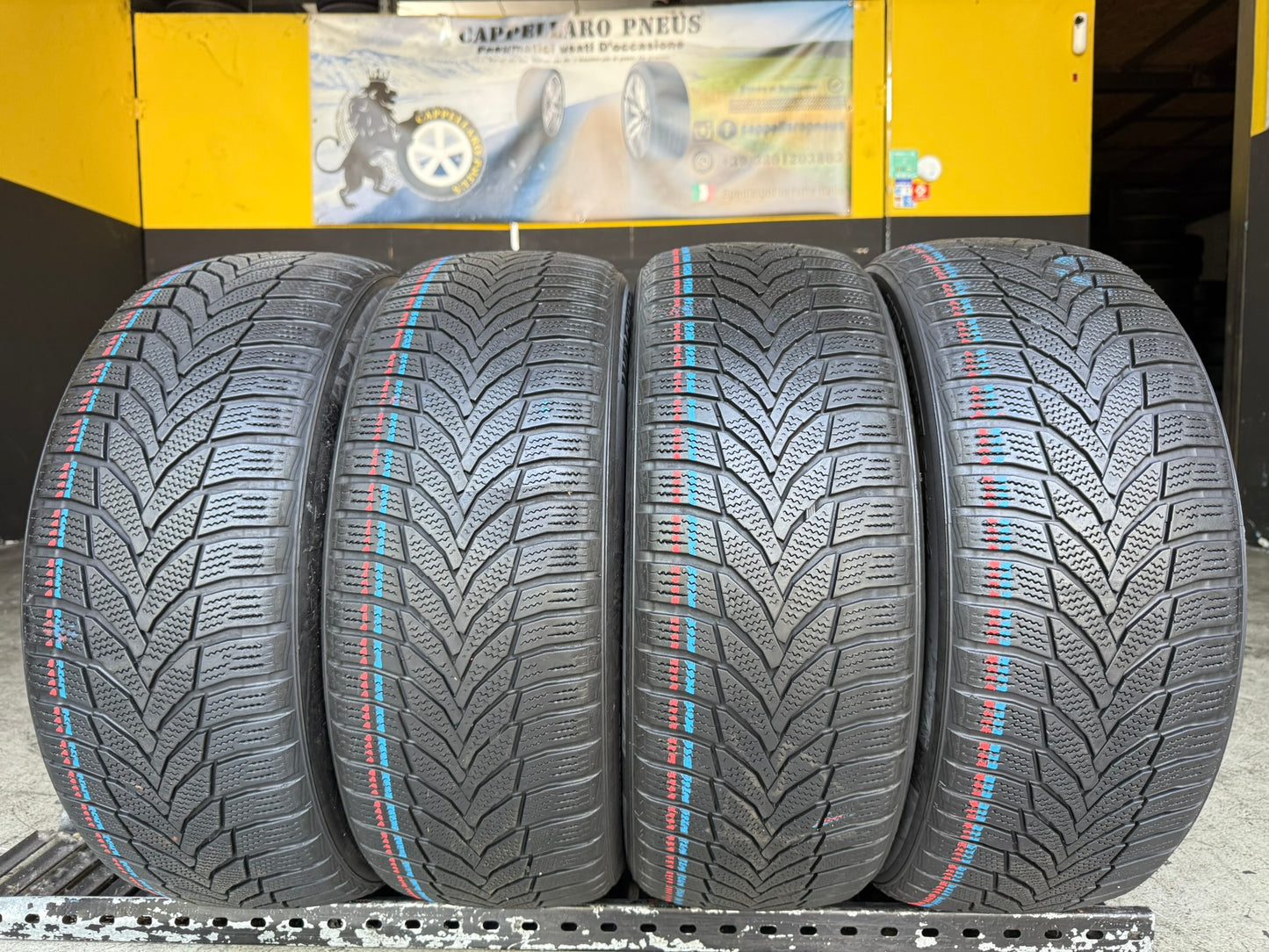 Usato: 4 Gomme 215/55R17 98V XL Nexen Invernali 85% residui