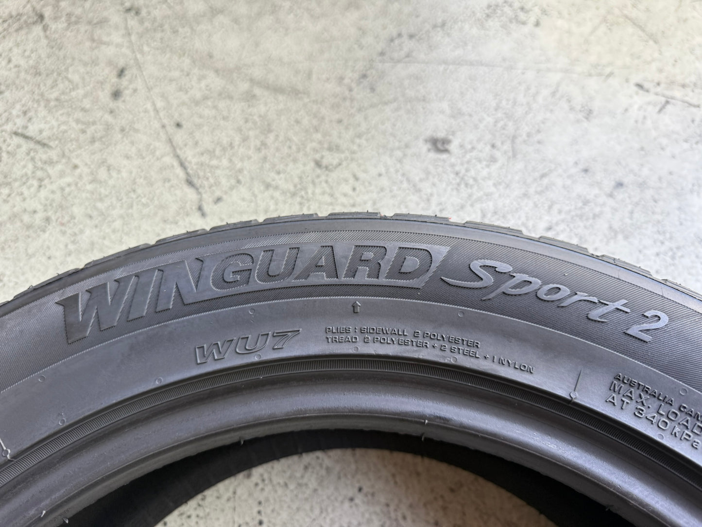 Usato: 4 Gomme 215/55R17 98V XL Nexen Invernali 85% residui