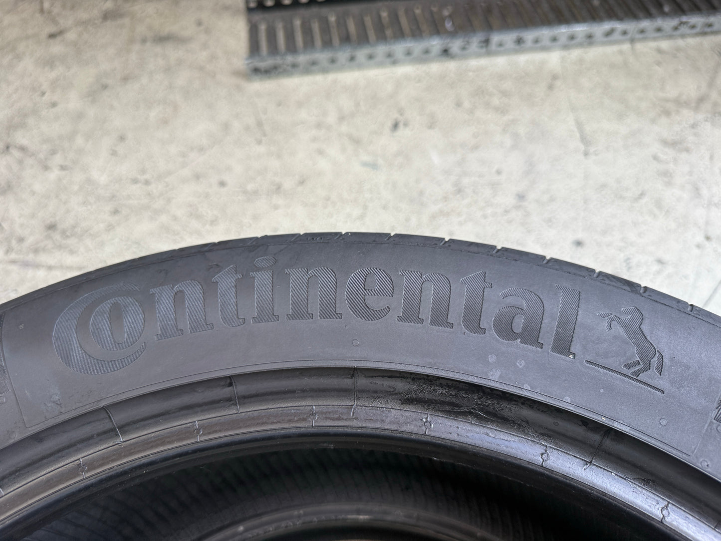 Usato: 4 Pneumatici Continental UltraContact 205/55R19 97V XL FR EVc Estivi 95% Residui