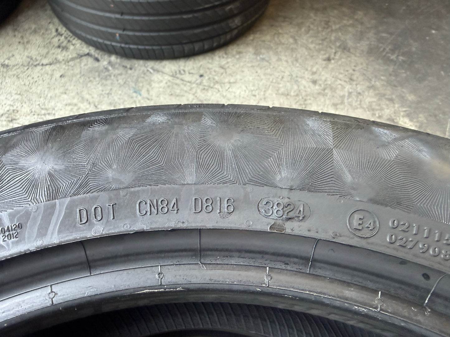 Usato: 2 Pneumatici Continental PremiumContact 6 235/50R19 103Y XL AO FR EVc Estivi 90% Residui