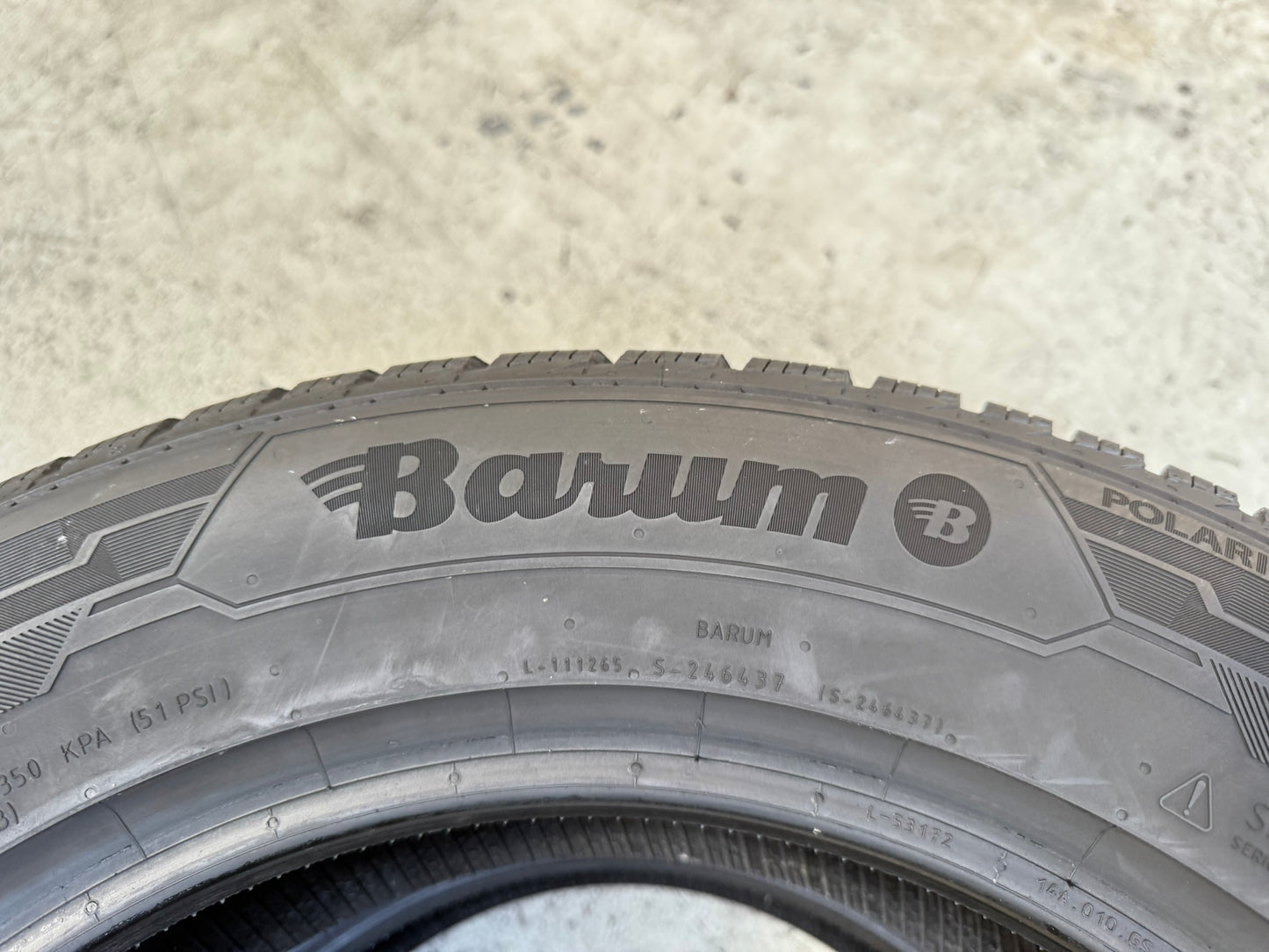 Usato: 2 Gomme 215/65R17 103H XL Barum Invernali 85% residui