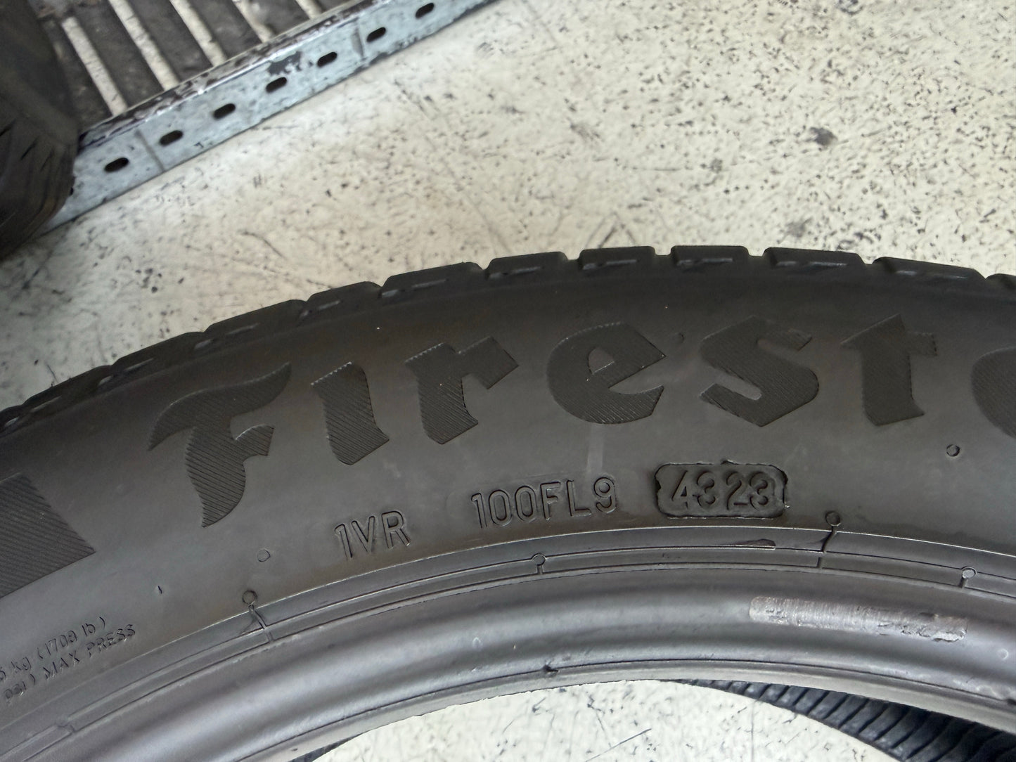 Usato: 4 Pneumatici Firestone Roadhawk 2 235/50R19 99V Enliten EVR Estivi 80/85% Residui