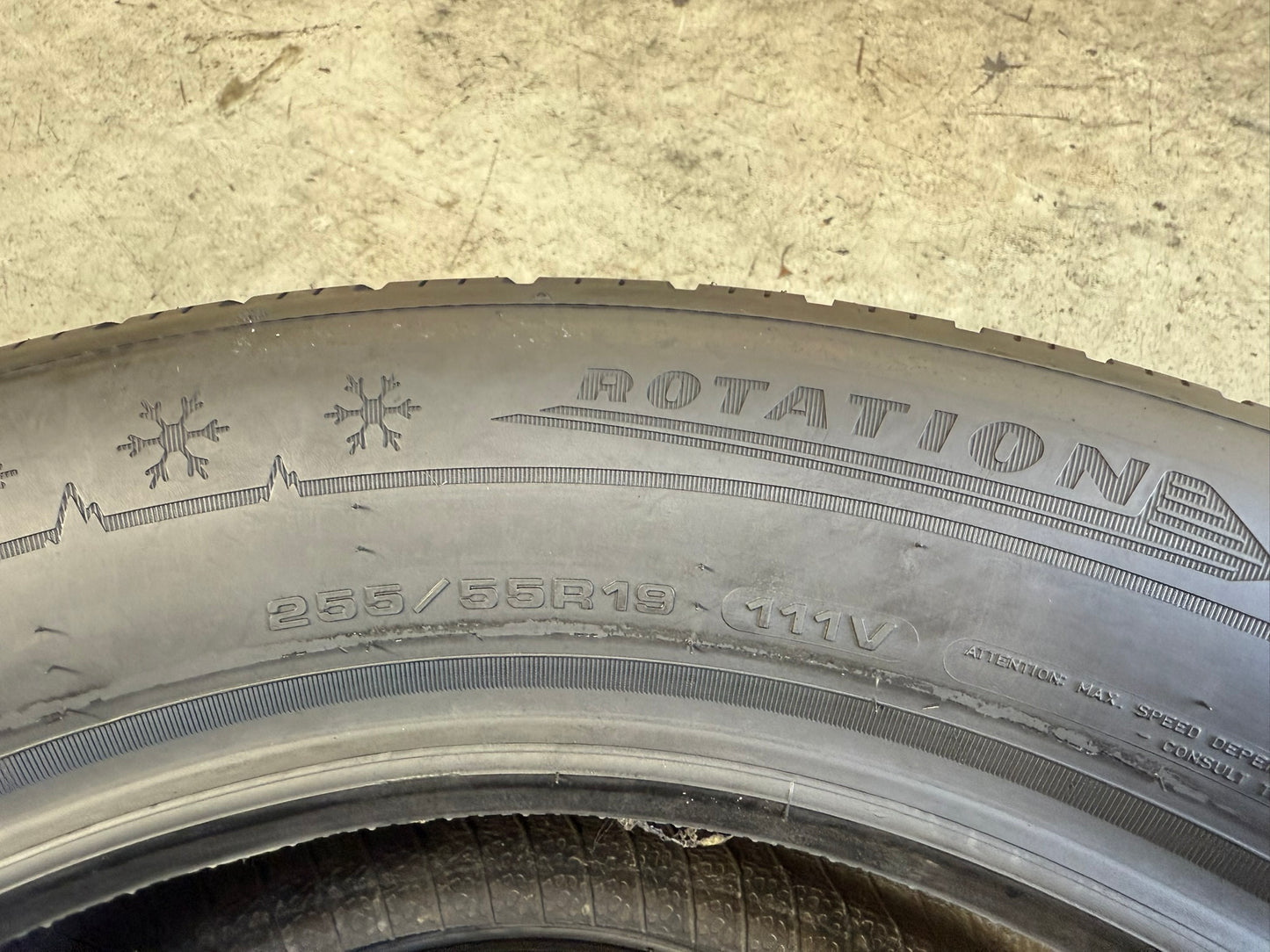 Usato: 2 Gomme 255/55R19 111V XL Dunlop Invernali 100% residui