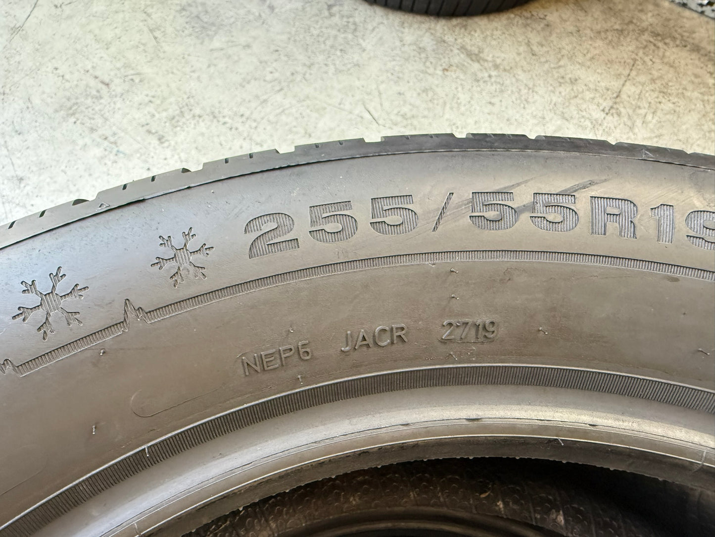 Usato: 2 Gomme 255/55R19 111V XL Dunlop Invernali 100% residui