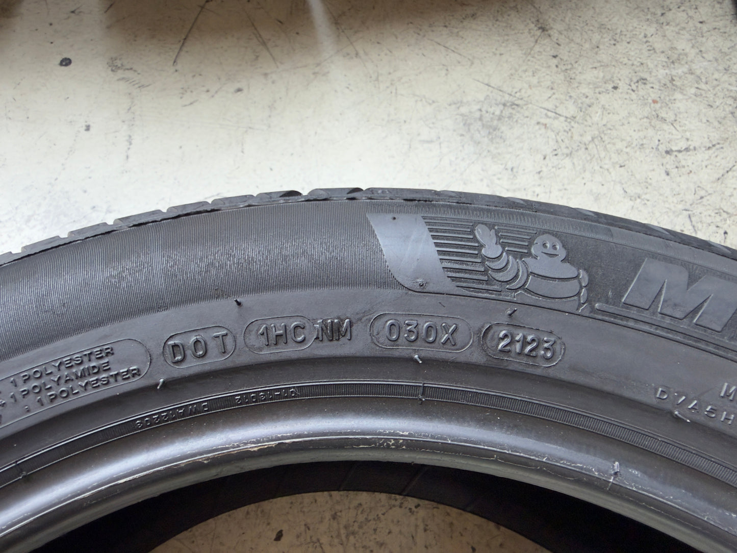 Usato: 4 Pneumatici Michelin Primacy 4 235/50R19 103V XL Estive 85/90% Residui