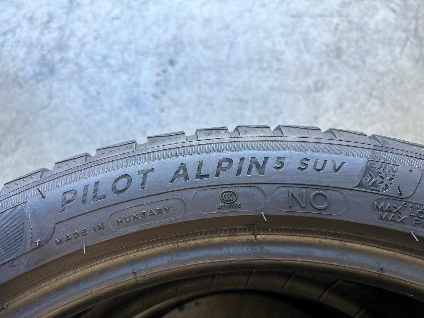 Usato: 2 Gomme 275/40R21 107V XL Michelin Invernali 90% residui