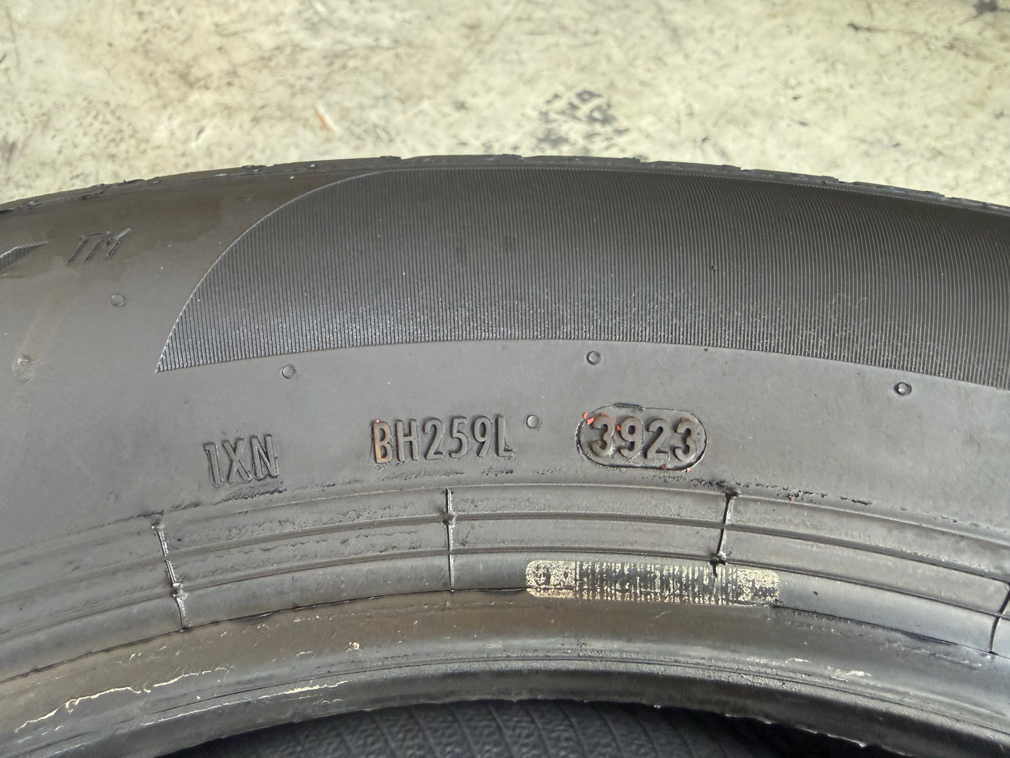 Usato: 2 Pneumatici Pirelli Powergy 215/55R18 99V XL Estive 90% Residui